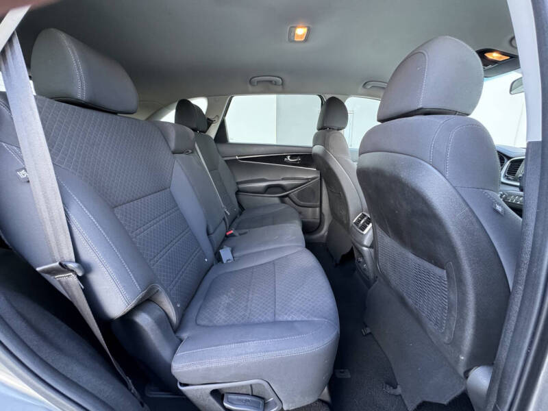 2018 Kia Sorento LX V6