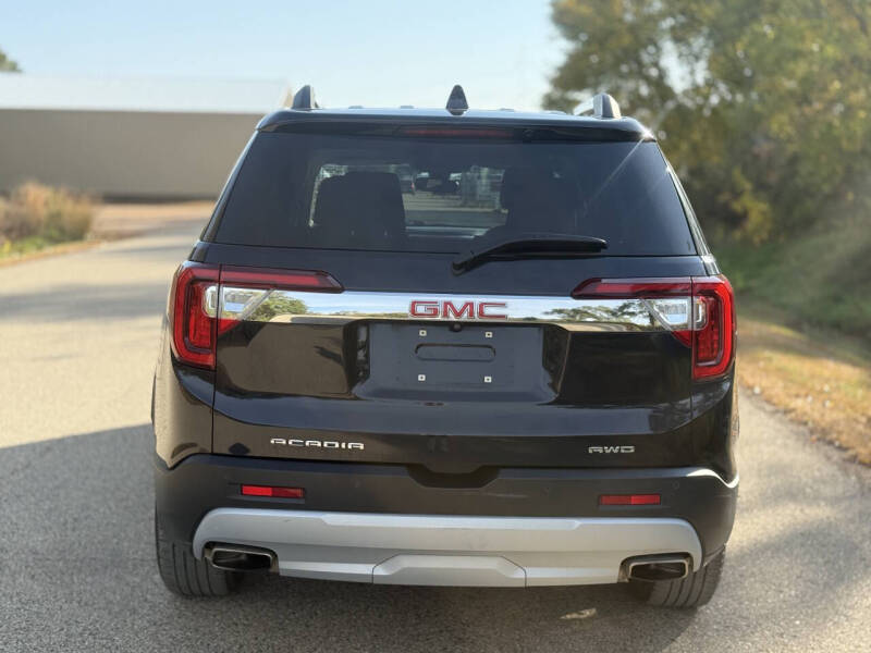 2022 GMC Acadia SLT