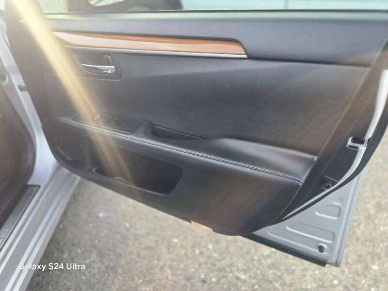 2013 Lexus ES 300h