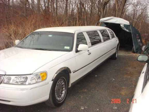 1999 Lincoln Town Car for sale at Black Tie Classics in Stratford NJ