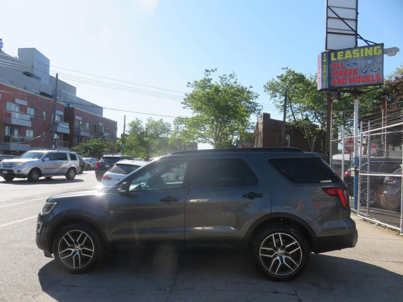 2017 Ford Explorer Sport