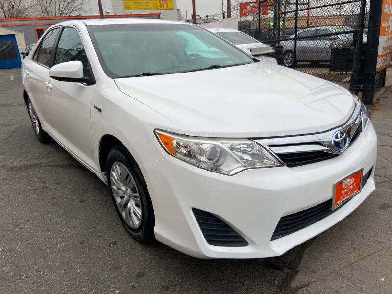 2013 Toyota Camry Hybrid for sale at TOP SHELF AUTOMOTIVE in Newark NJ