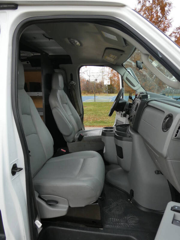 2013 Ford E-Series E-150