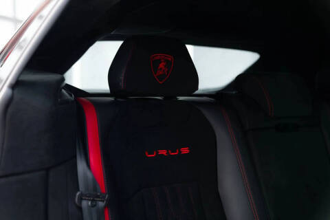 2024 Lamborghini Urus Performante