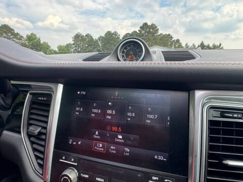 2017 Porsche Macan