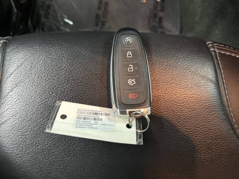 2018 Ford Taurus SEL