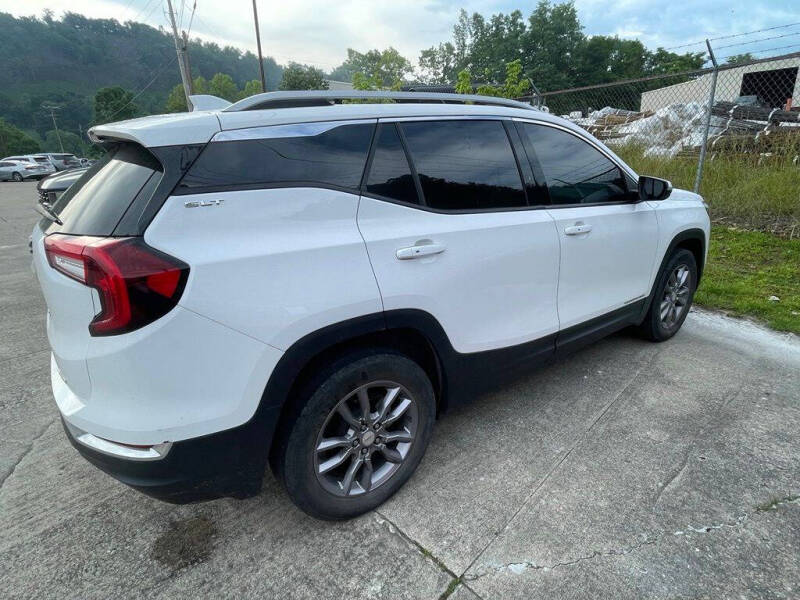 2022 GMC Terrain SLT