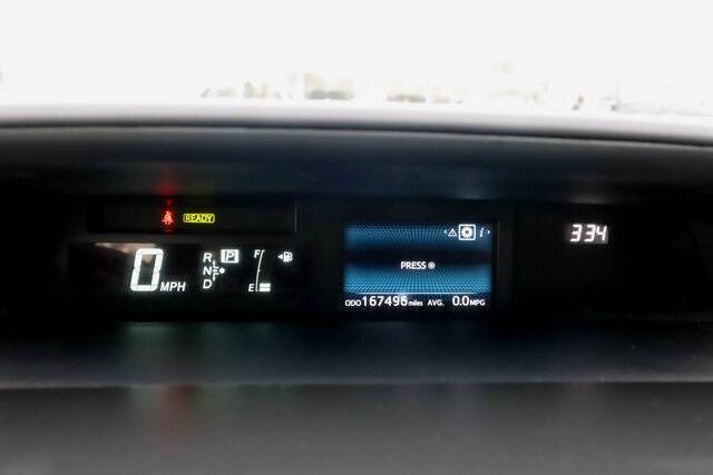 2017 Toyota Prius v Four