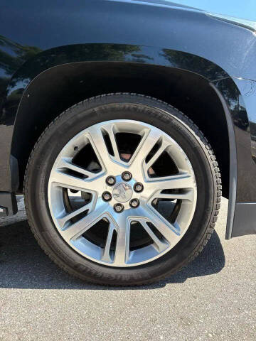 2018 Cadillac Escalade ESV Luxury