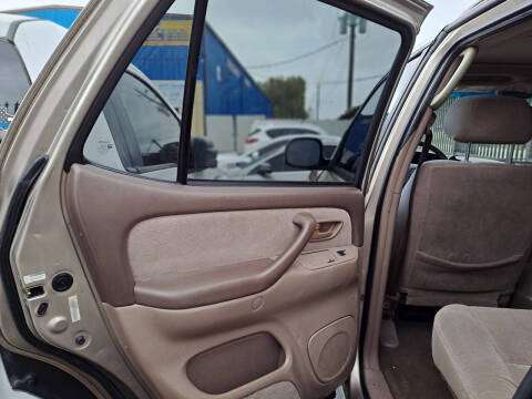 2002 Toyota Sequoia SR5