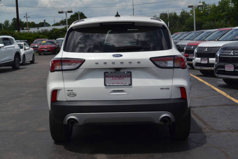 2022 Ford Escape SE