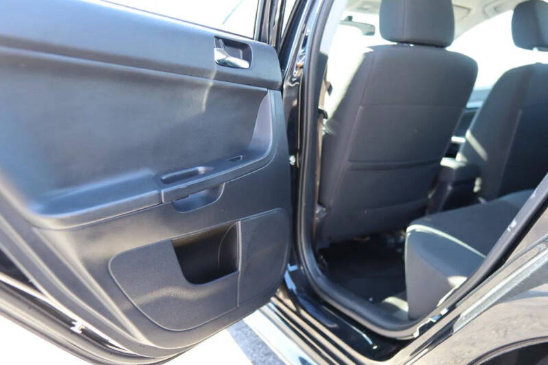 2017 Mitsubishi Lancer