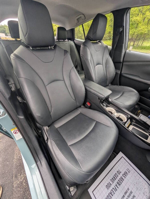 2016 Toyota Prius Three