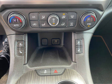 2017 GMC Acadia SLE-2