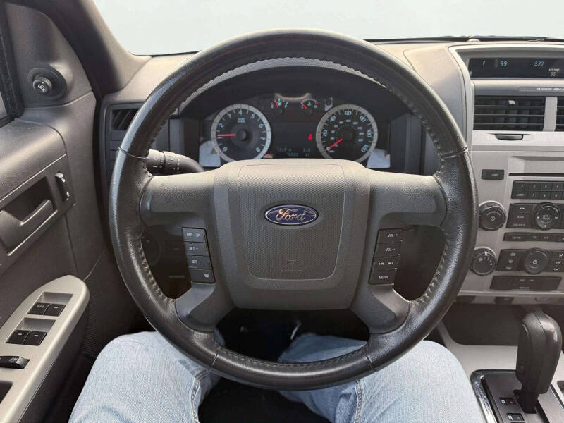 2011 Ford Escape XLT