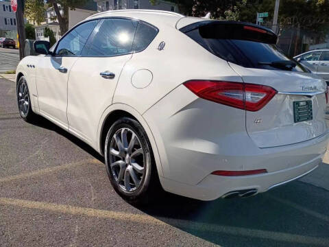 2018 Maserati Levante GranLusso