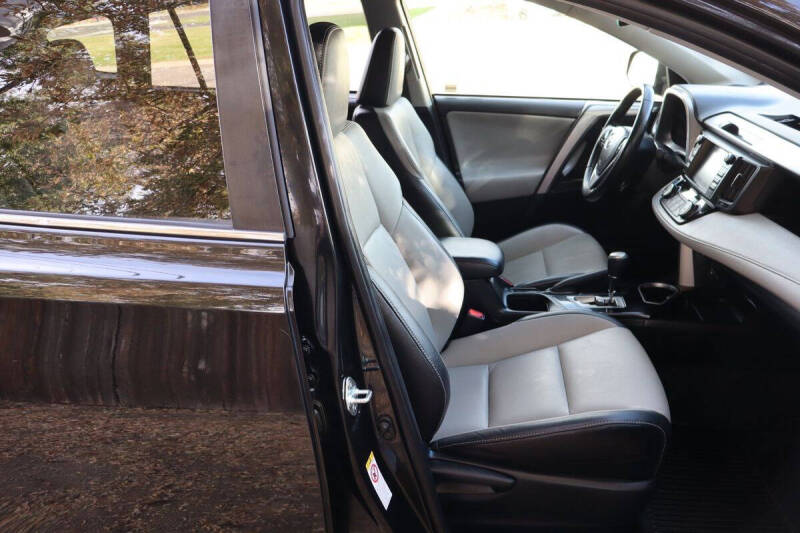 2017 Toyota RAV4 Hybrid Limited