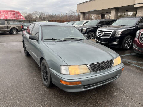 1996 Toyota Avalon for sale at AB1 AUTO SALES LLC in Detroit MI