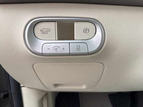 2024 Genesis GV60 Standard