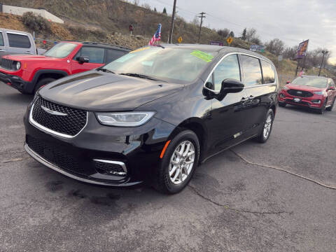 2024 Chrysler Pacifica Touring L