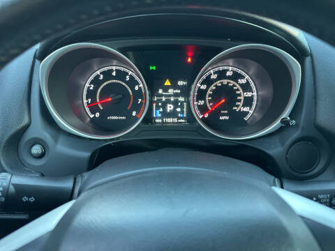 2015 Mitsubishi Outlander Sport 2.4 ES