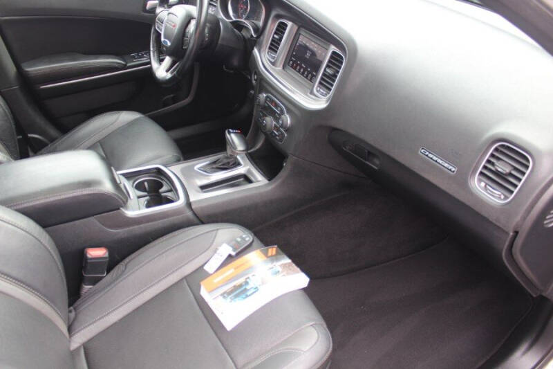 2020 Dodge Charger SXT