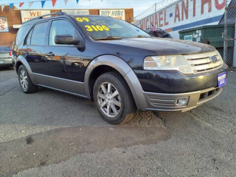 2009 Ford Taurus X for sale at MICHAEL ANTHONY AUTO SALES in Plainfield NJ