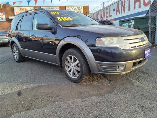 2009 Ford Taurus X for sale at MICHAEL ANTHONY AUTO SALES in Plainfield NJ