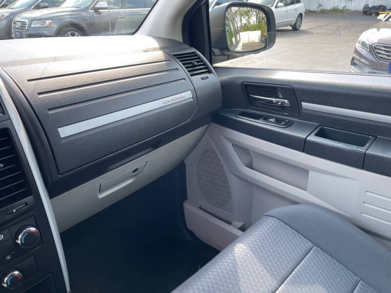 2010 Dodge Grand Caravan SE