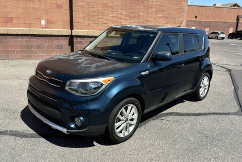 2017 Kia Soul +