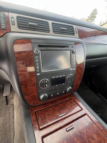2013 Chevrolet Avalanche LTZ Black Diamond