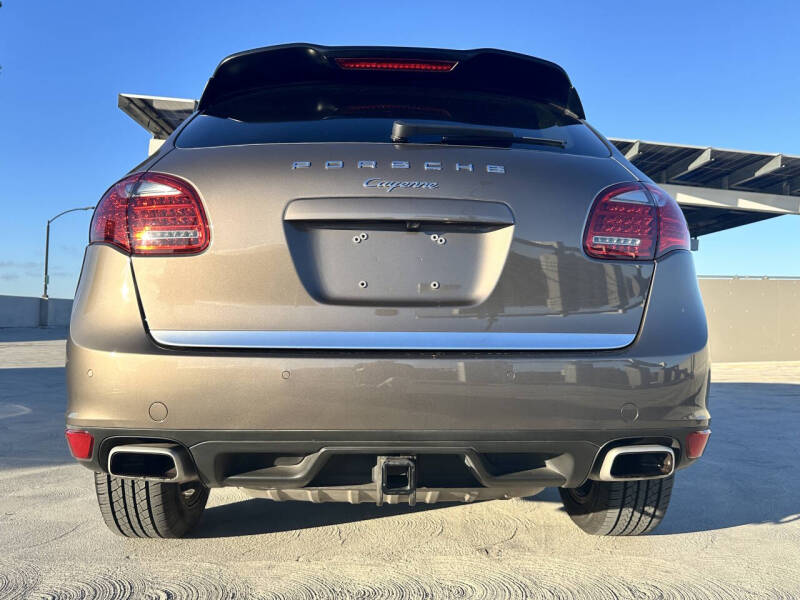 2012 Porsche Cayenne Tiptronic