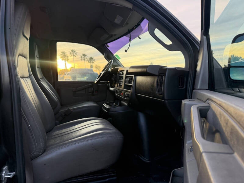2018 Chevrolet Express 2500