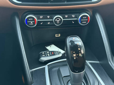 2019 Alfa Romeo Giulia Sport