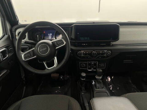 2024 Jeep Wrangler Sahara 4xe