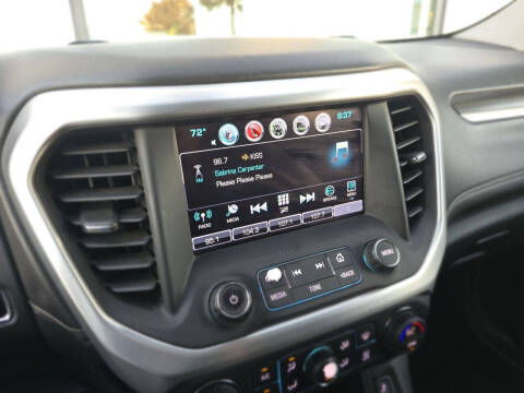 2017 GMC Acadia SLT-1