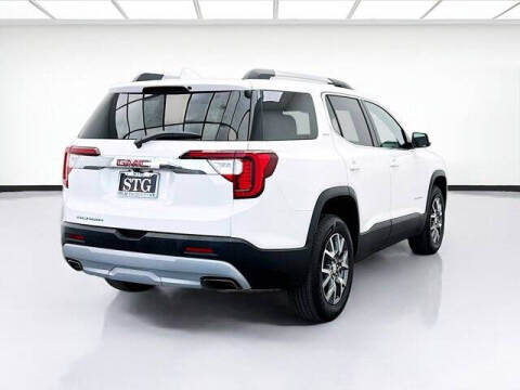 2023 GMC Acadia SLT