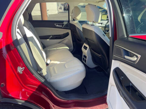 2019 Ford Edge Titanium