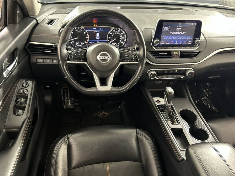 2021 Nissan Altima 2.5 SR