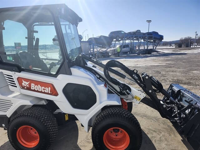 2025 NEW BOBCAT LOADER