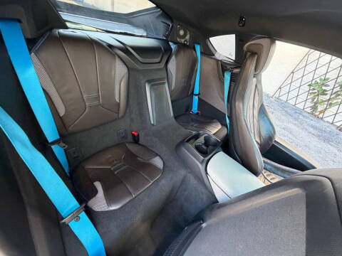 2015 BMW i8