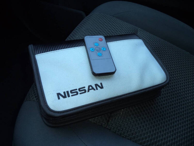 2005 Nissan Armada SE