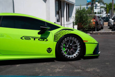 2022 Lamborghini Huracan STO