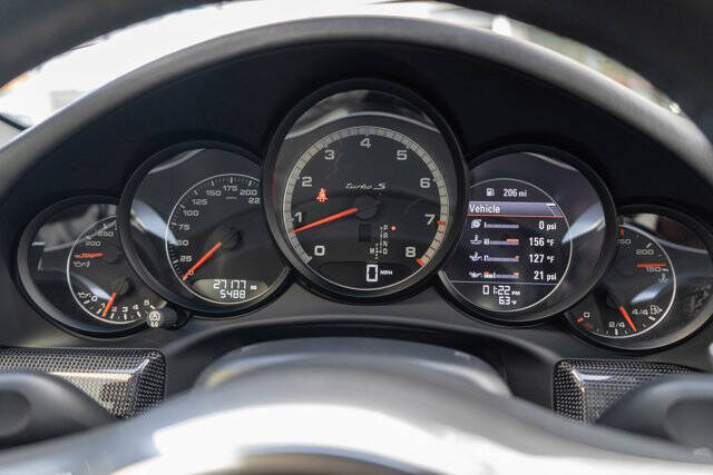2014 Porsche 911 16