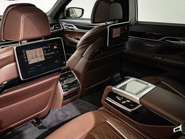 2022 BMW 7 Series ALPINA B7 xDrive