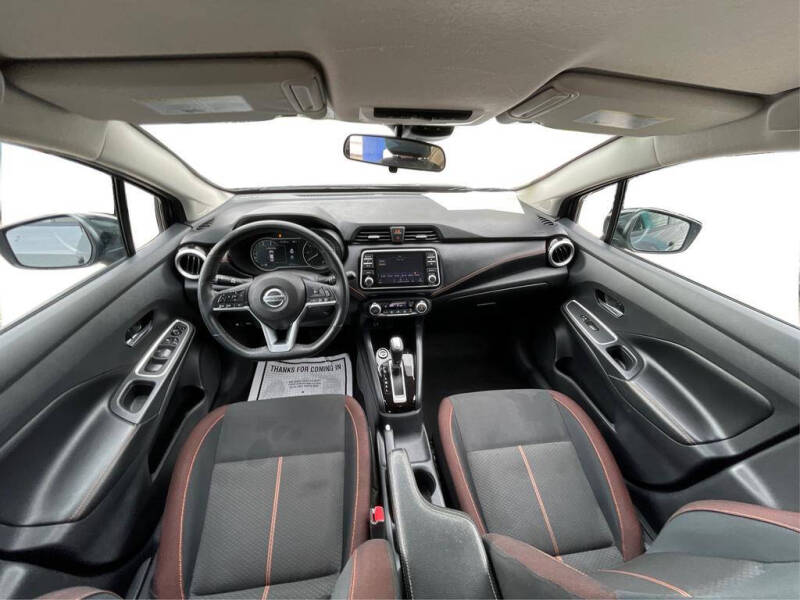 2020 Nissan Versa SR