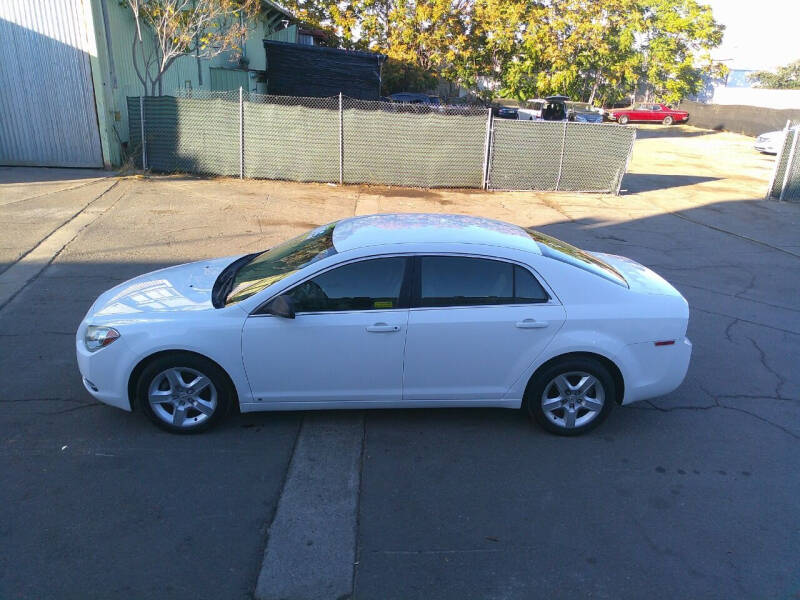 2009 Chevrolet Malibu Fleet photo 2