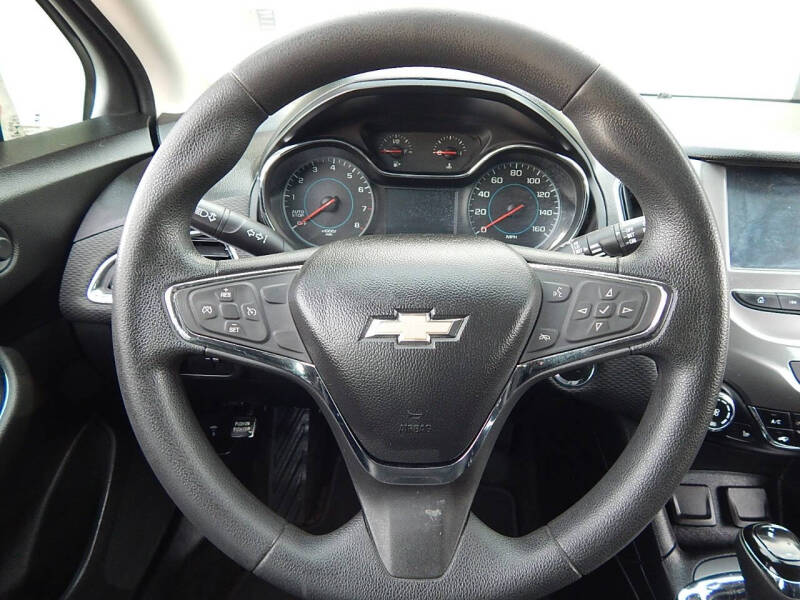 2017 Chevrolet Cruze LT Auto