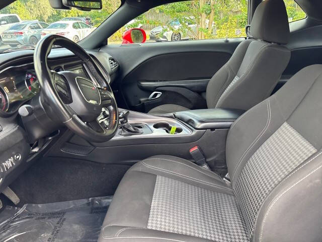 2023 Dodge Challenger SXT