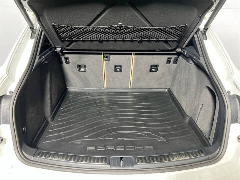 2020 Porsche Macan S